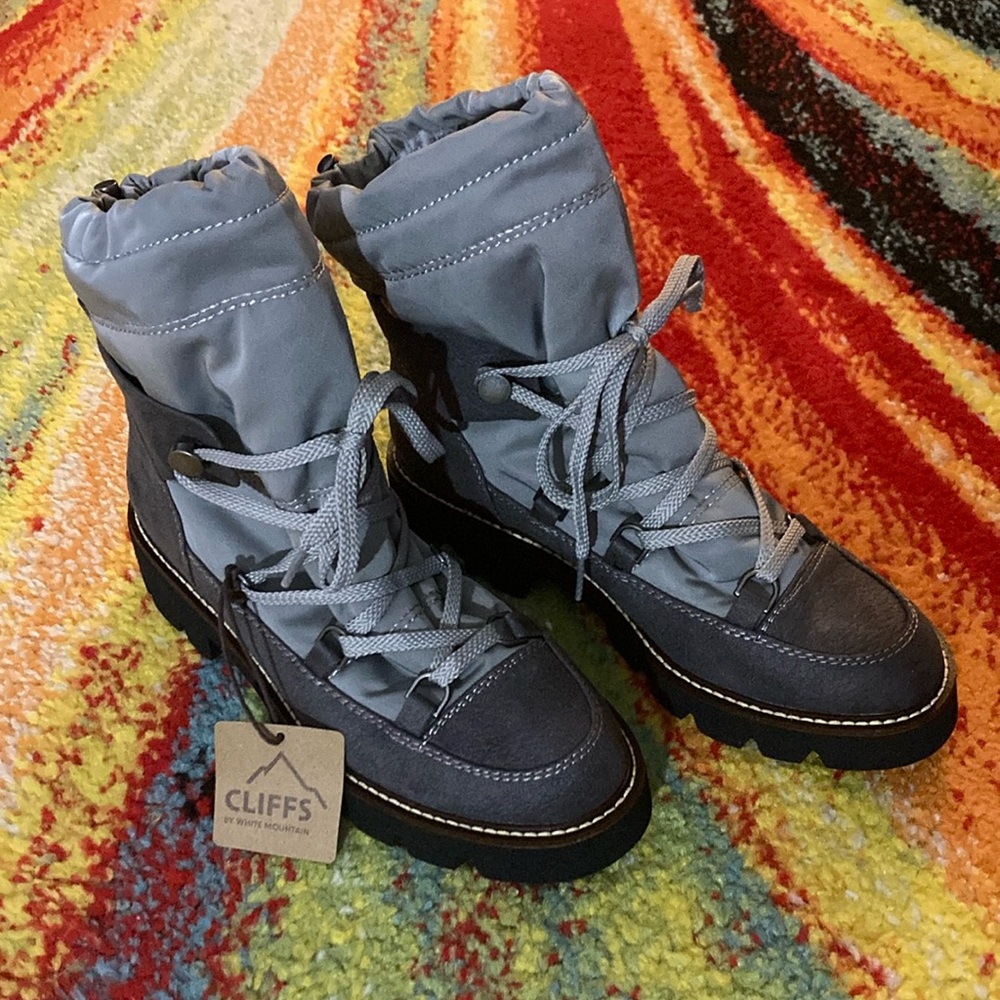 Cliffs by White Mountain Gleamy Boots
